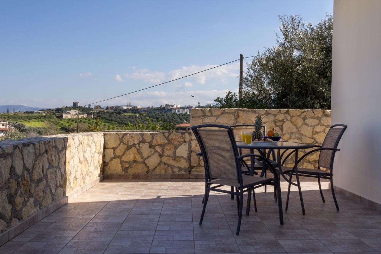 Like Home Agia Marina  Exterior photo