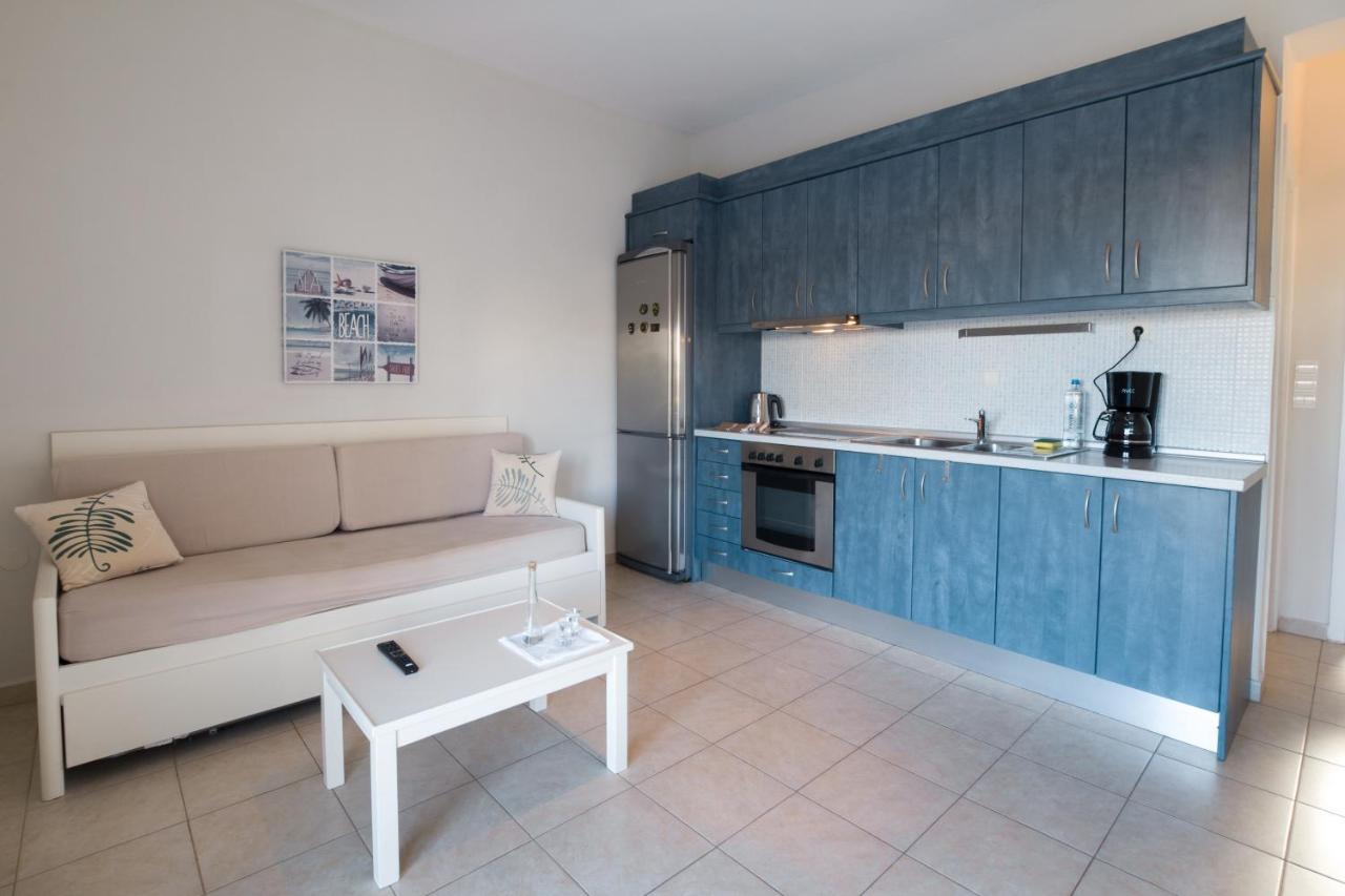 Like Home Agia Marina  Exterior photo